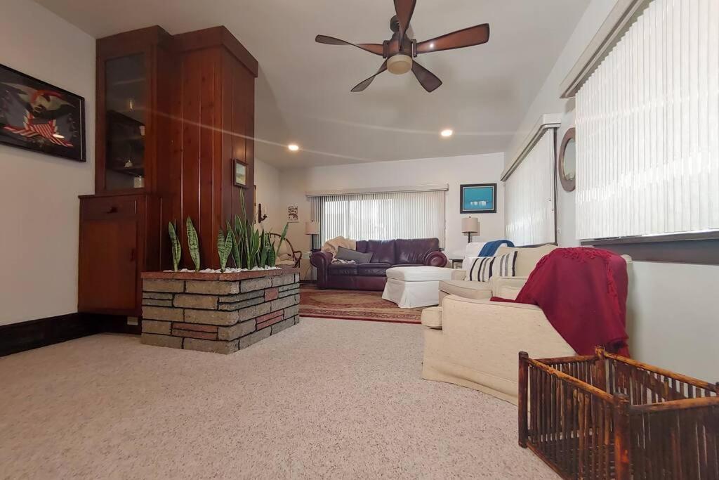 Huge Historic, W/Large Yard & Close To Beach Manistee Esterno foto